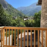 Apartment Alpine Chic Retreat Courmayeur