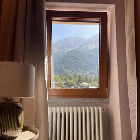 Alpine Chic Retreat Courmayeur