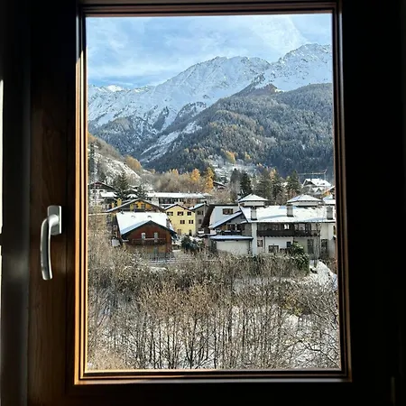 Apartamento Alpine Chic Retreat *