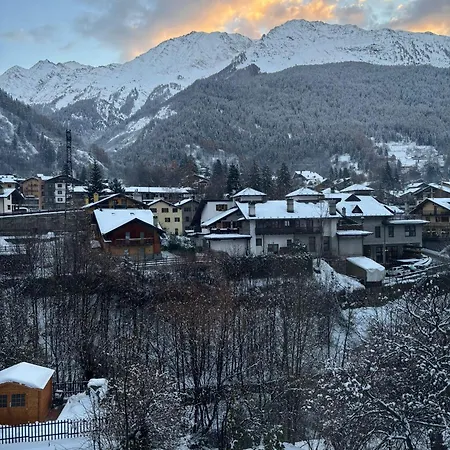Apartamento Alpine Chic Retreat Courmayeur