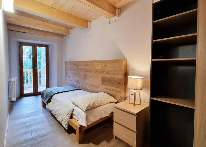 Alpine Chic Retreat Appartamento